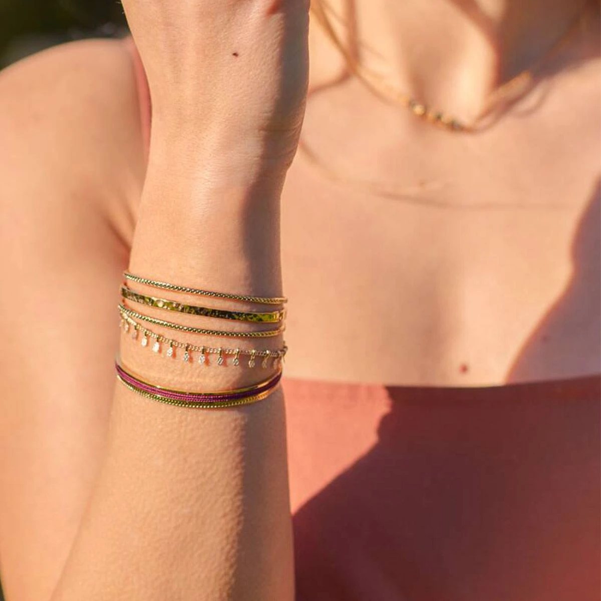 Bracelet chaîne pampilles plaqué Or Bracelet Chaîne Pampilles Plaqué Or -Atelier de Famille Soldes 3 rangs martel pampilles galon perle 3