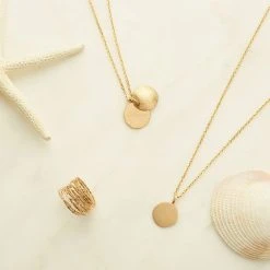 Collier Médaille Nude Sur Chaîne Maille Forçat -Atelier de Famille Soldes 3203 3177 1200 1