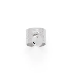 Bague Large Martelée Et Mini Breloque Argent Massif 2 Bague Large Martelée Et Mini Breloque Argent Massif -Atelier de Famille Soldes bag larg martel mini ag 2 2550 1200