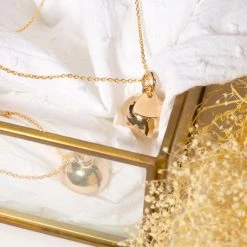 Sautoir Bola De Grossesse Et Mini Breloque Sur Chaîne, Plaqué Or -Atelier de Famille Soldes bola breloque 1