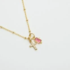 Collier Gris-Gris Sur Chaîne Perlée -Atelier de Famille Soldes col croix amulette chaine perle zoom 1