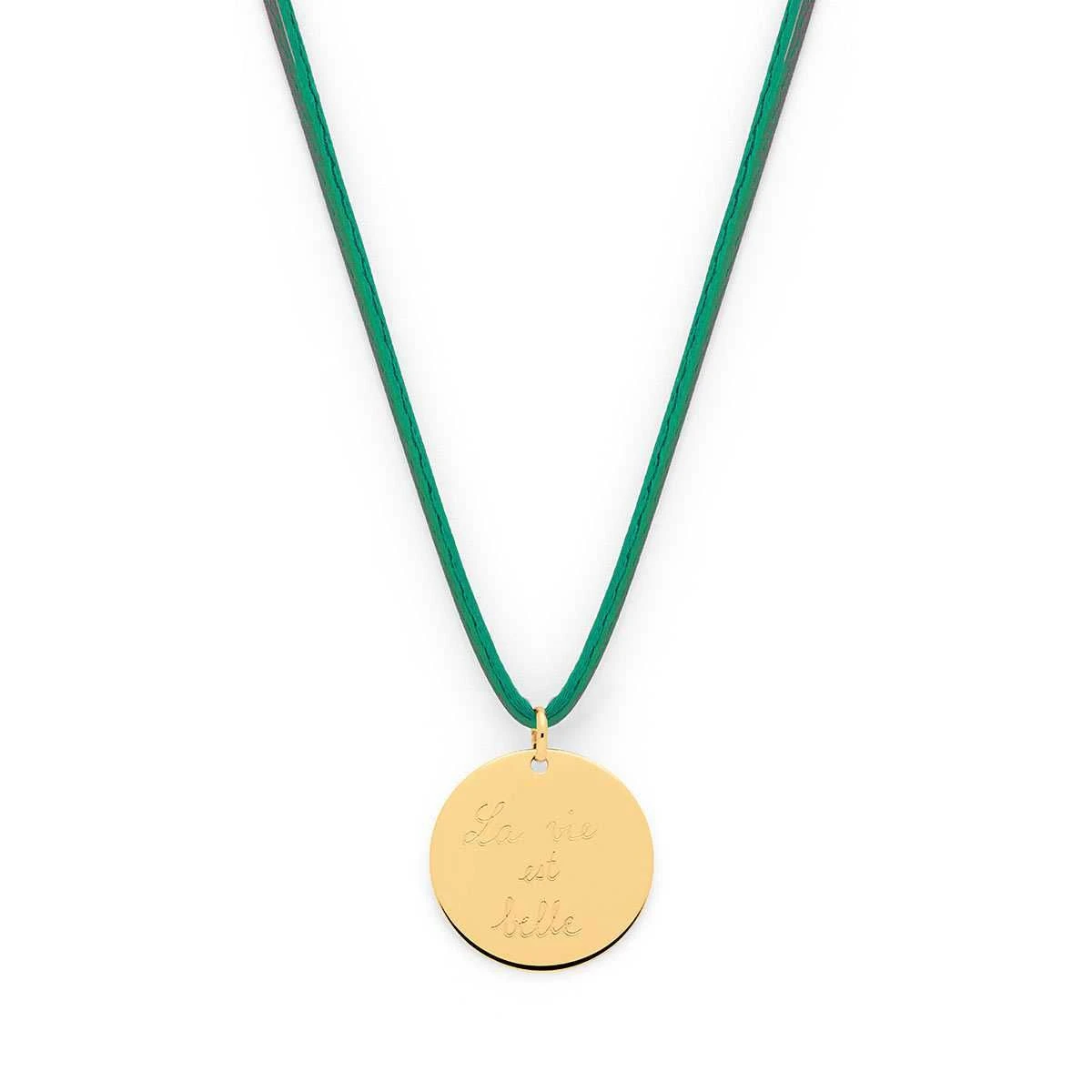 Collier grande médaille sur lien satin Collier Grande Médaille Sur Lien Satin -Atelier de Famille Soldes col pend med plate po 1200 2 1