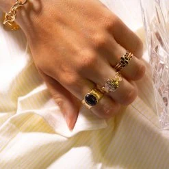 Bague Pompéï -Atelier de Famille Soldes compo bagues noir 2