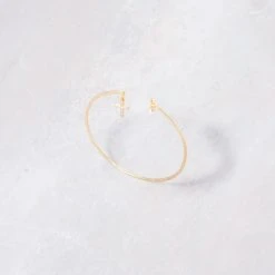 Jonc Fin Martelé Nacre Et Mini Gris-gris -Atelier de Famille Soldes jonc fin martele nacre croix setdesign 6580