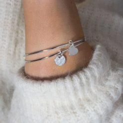 Jonc Rond Argent, 1 Mini Breloque En Option