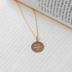 Collier Petite Médaille Plate Sur Chaîne Forçat Plaqué Or (gravure Joaillier) -Atelier de Famille Soldes m daille grav e po decor 1200