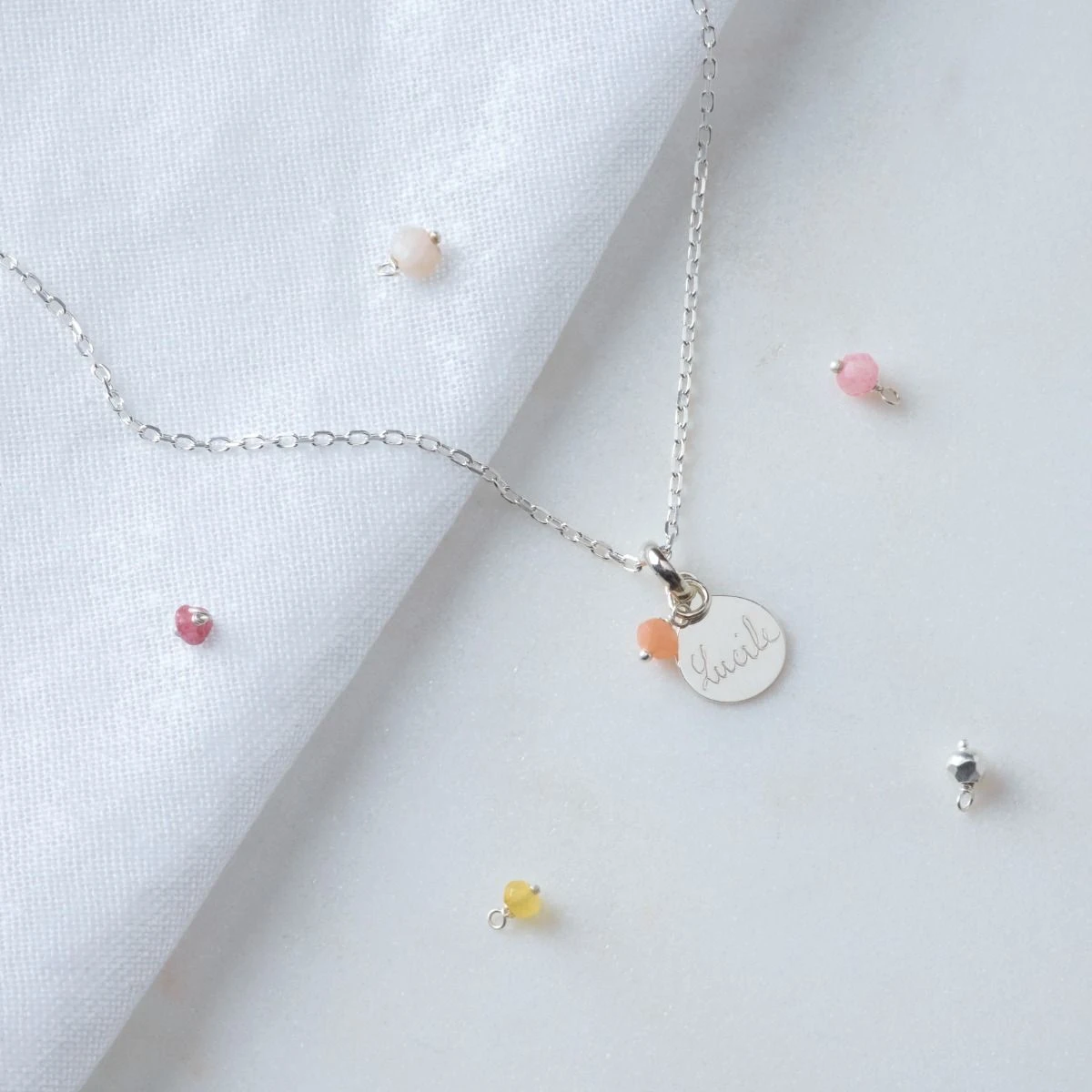 Collier une pierre : une vertu Argent massif Collier Une Pierre : Une Vertu Argent Massif -Atelier de Famille Soldes mini breloque pierre 2347 2 1