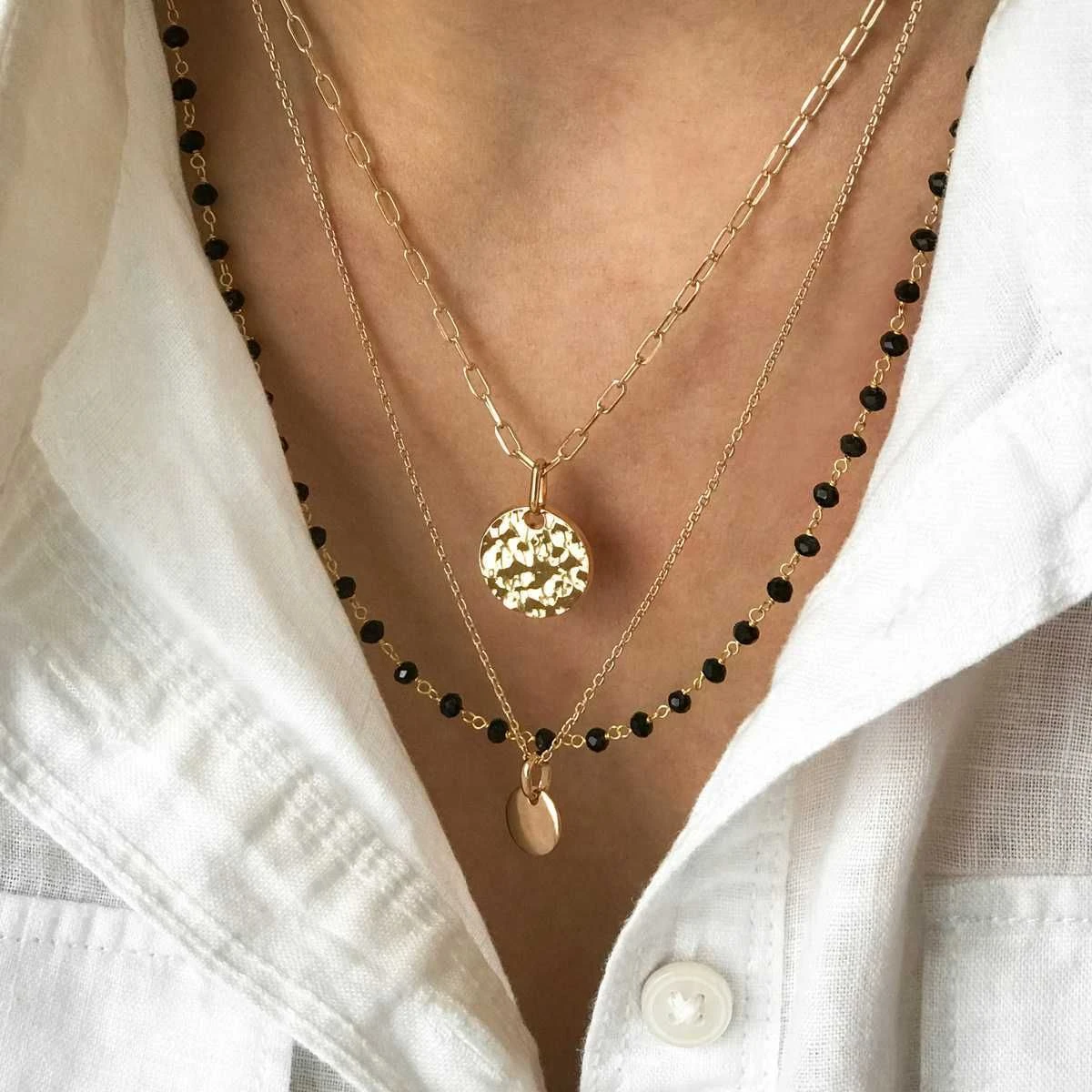 Trio de colliers sur chaîne plaqué Or Trio De Colliers Sur Chaîne Plaqué Or -Atelier de Famille Soldes trio colliers pierres noires port 1200 3061